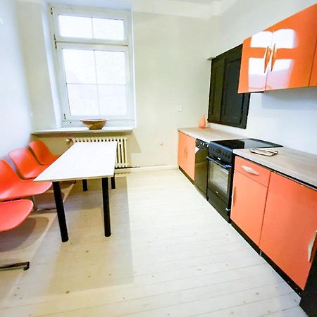 Alte Schule Gaestehaus - Fraeulein Apartment بيتبورغ المظهر الخارجي الصورة