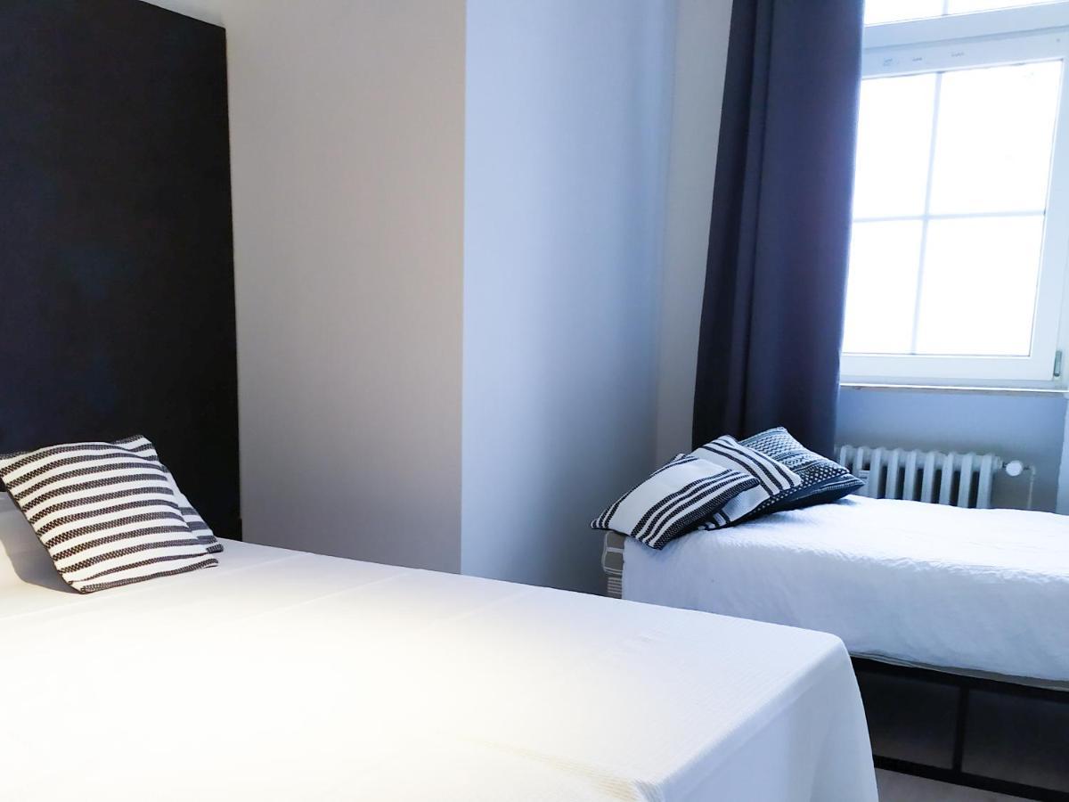 Alte Schule Gaestehaus - Fraeulein Apartment بيتبورغ المظهر الخارجي الصورة